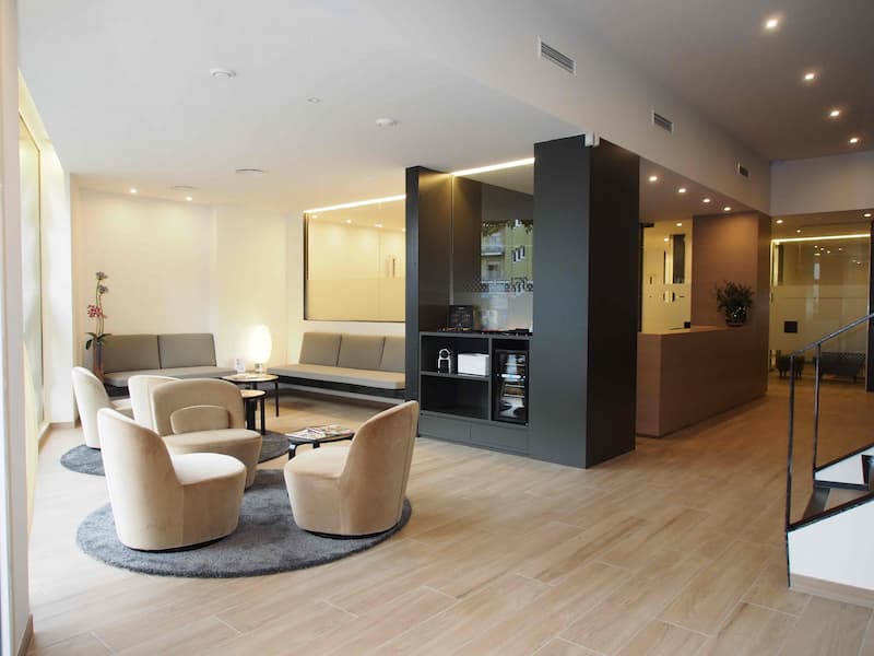 abaden-sala-espera-clinica-dental-blanes