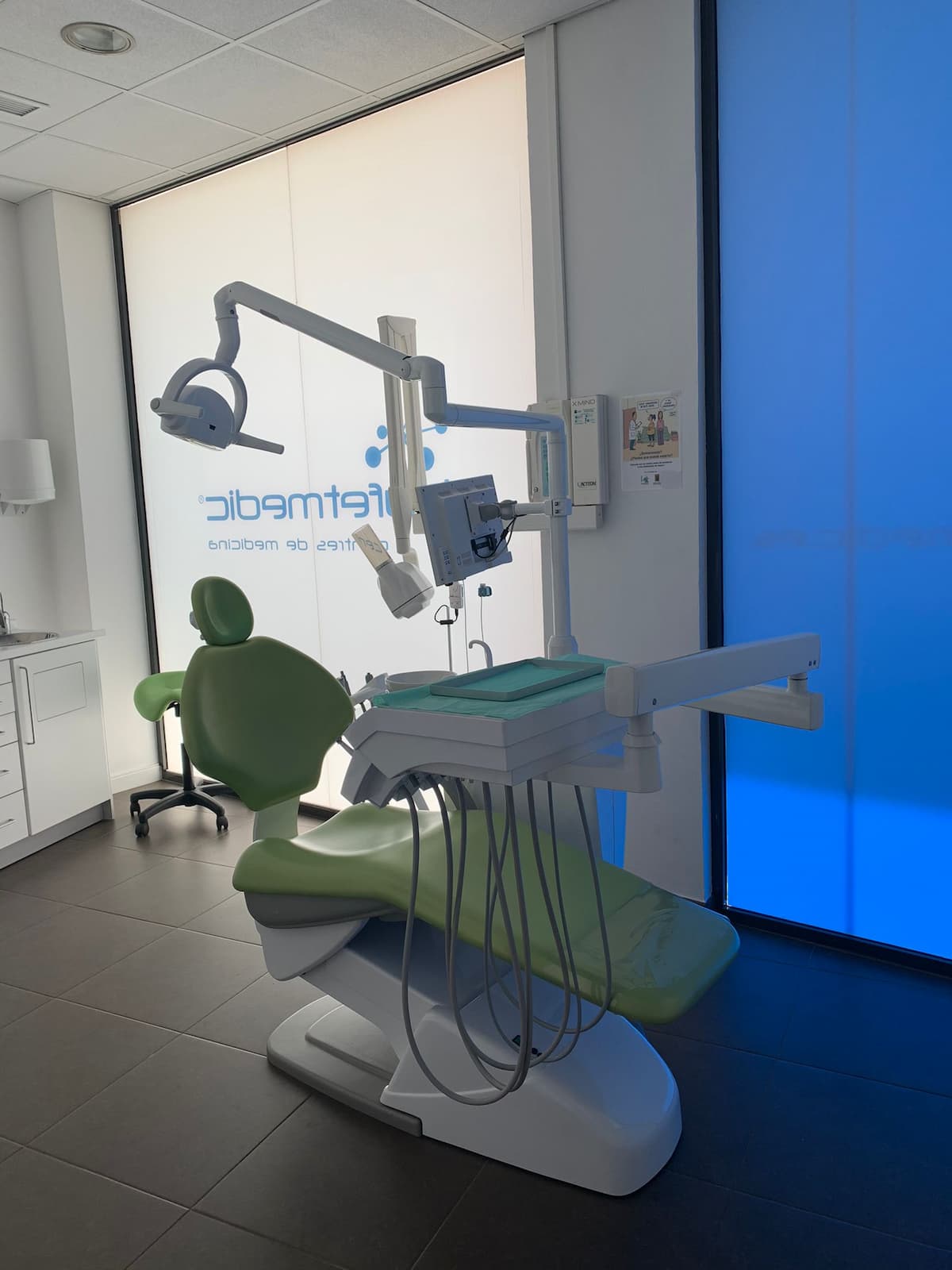 clinica-dental-abaden-manresa-box-2