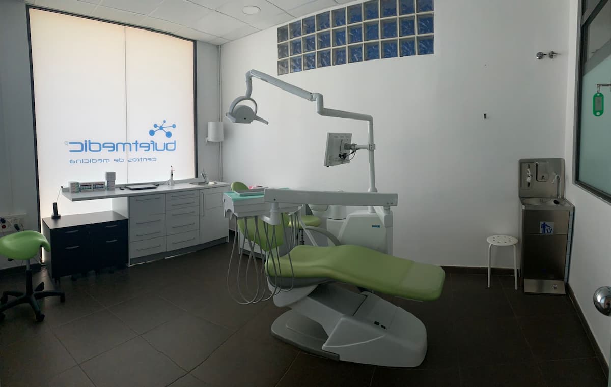 clinica-dental-abaden-manresa-box-3