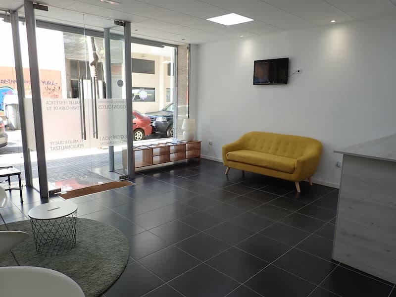 interior-clinica-dental-vilanova-abaden
